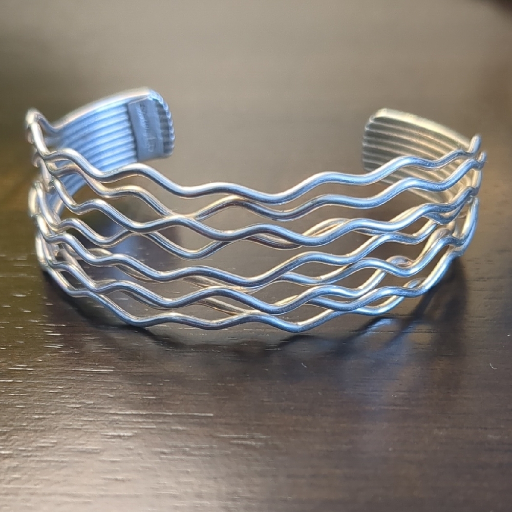 Elegant Silver Wave Bracelet